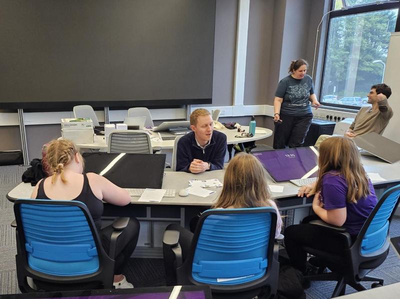 Speed networking with researchers